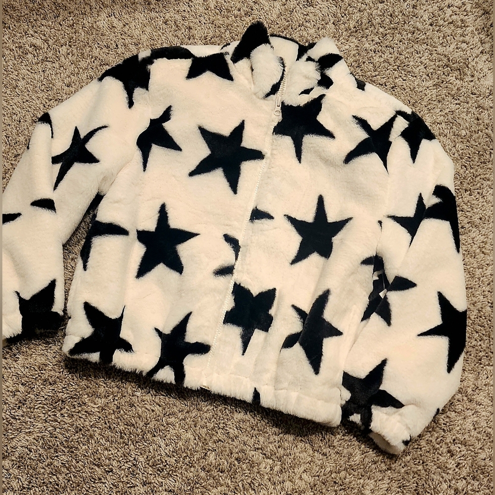 NWT Old Navy Black Star Pattern Faux Fur Puffer Jacket - Picture 10 of 10